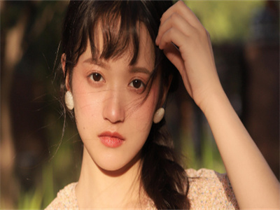 扮傻姑娘波飞钱哟墨青兰小说(完整版)免费阅读